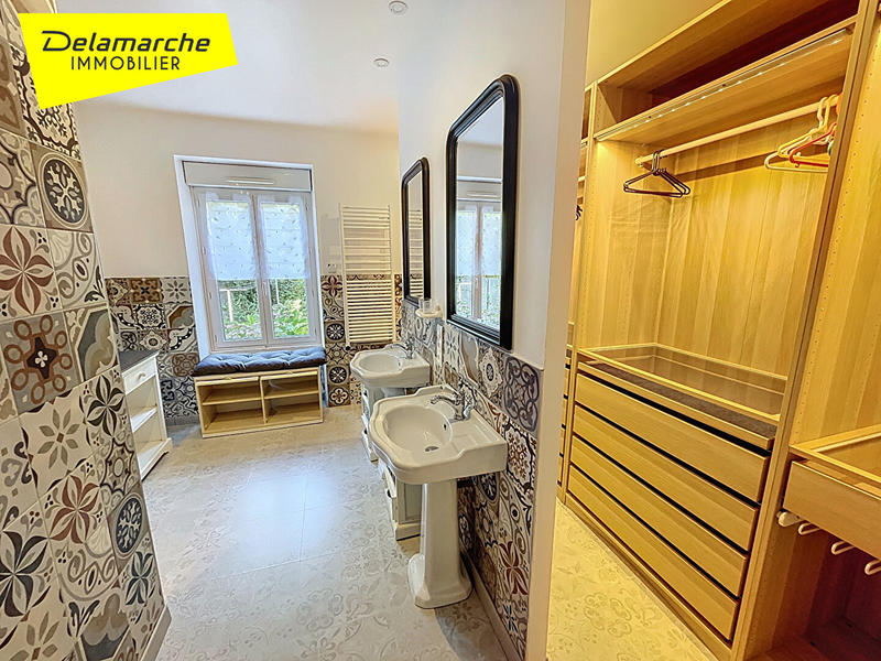 Appartement - 108 m² - 4 pièces