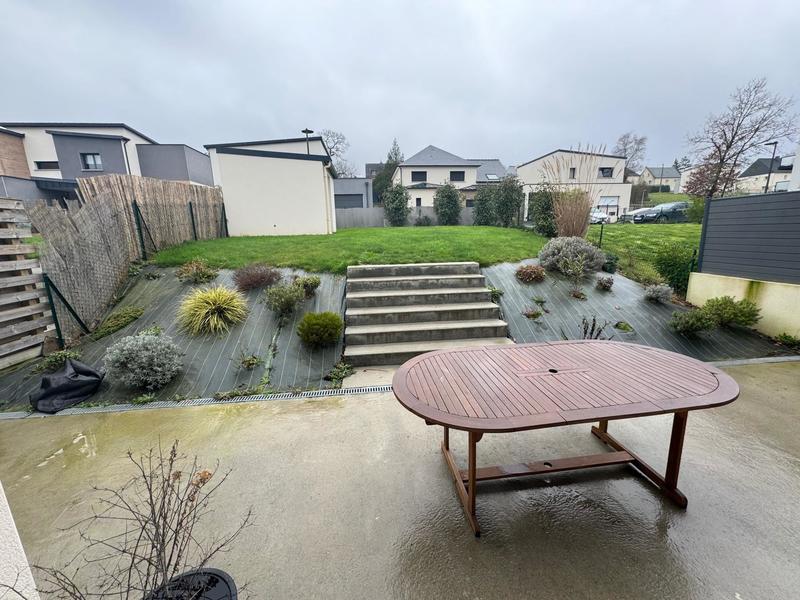 Maison - 102 m² - 5 pièces