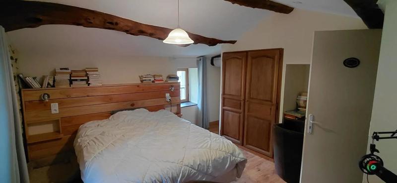 Maison - 280 m² - 9 pièces