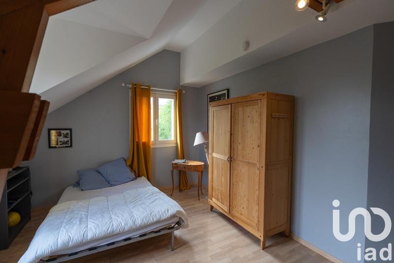 Maison - 180 m² - 7 pièces