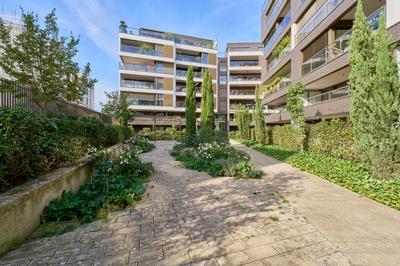 Appartement - 80 m² - 3 pièces