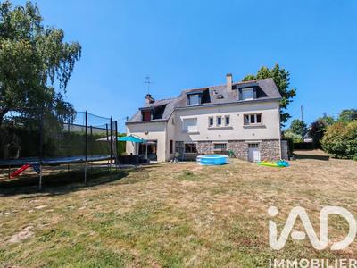 Maison - 192 m² - 11 pièces