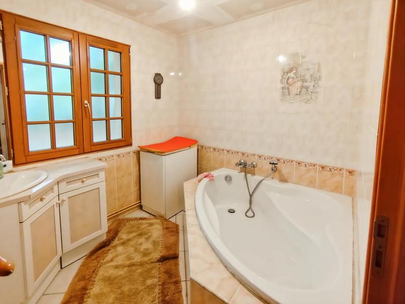 Maison - 113 m² - 5 pièces