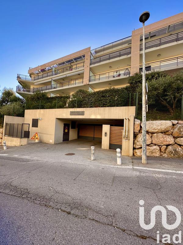 Appartement - 79 m² - 4 pièces