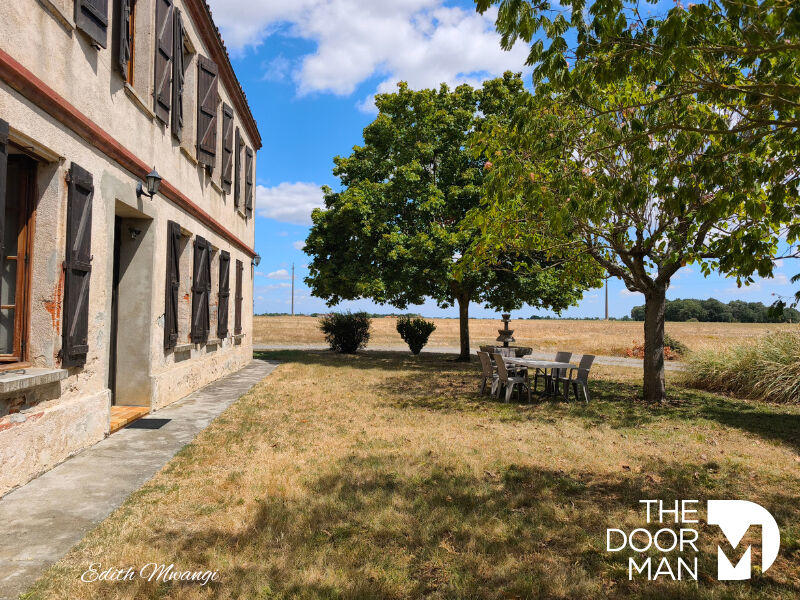 Maison - 195 m² - 6 pièces