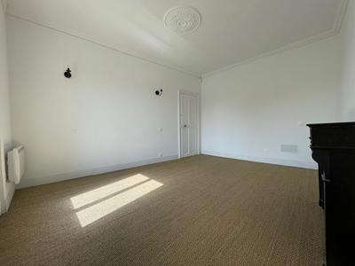 Appartement - 108 m² - 4 pièces