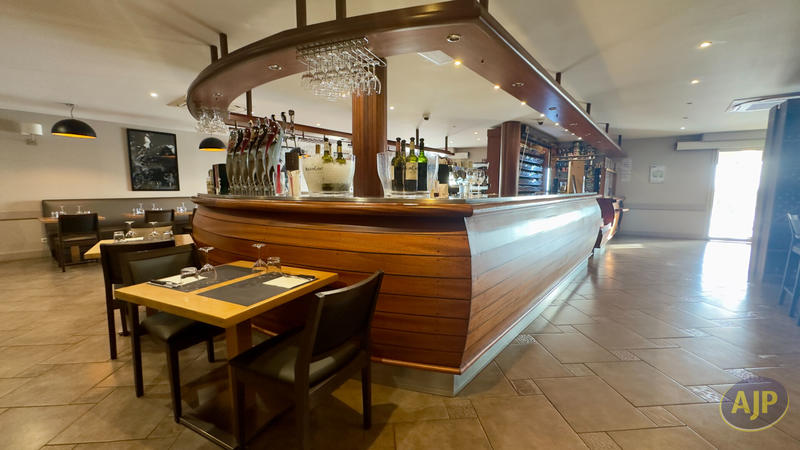 Immeuble - 15 pièces