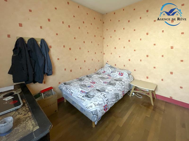 Maison - 200 m² - 6 pièces