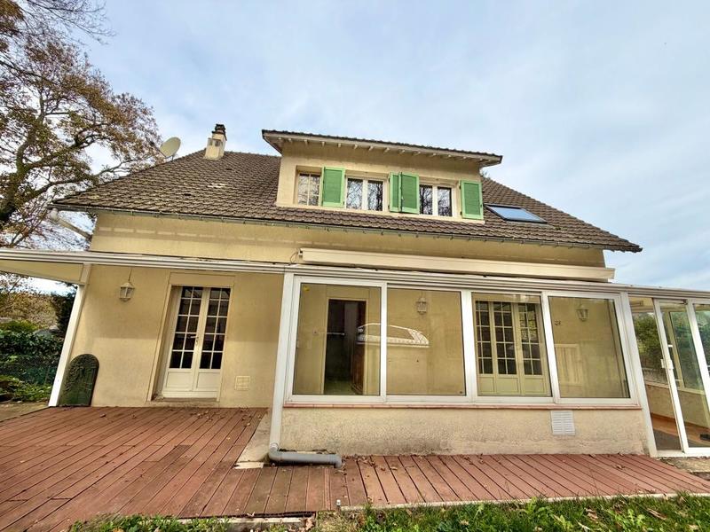 Maison - 141 m² - 7 pièces