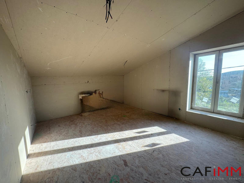 Maison - 113 m² - 5 pièces