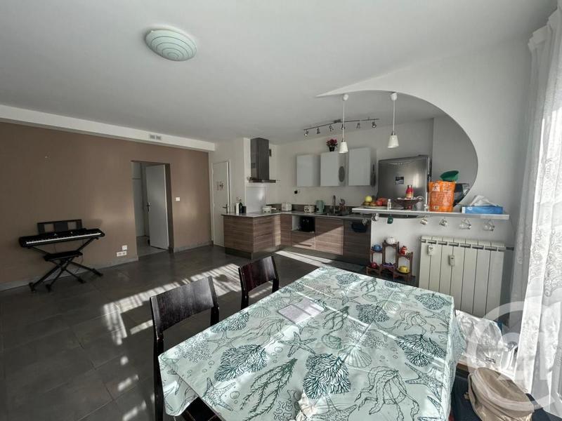 Appartement - 95 m² - 4 pièces