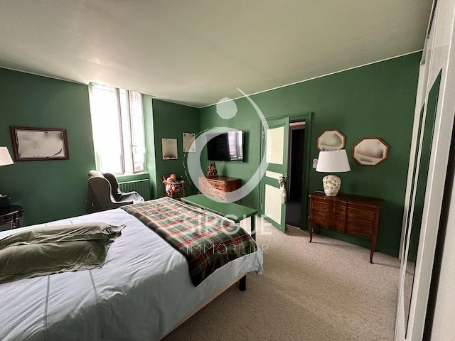 Maison - 165 m² - 6 pièces