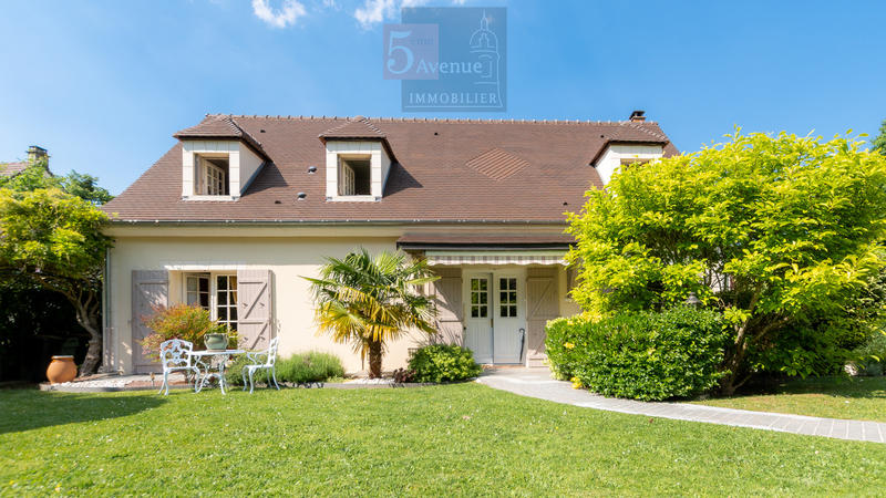 Maison - 175 m² - 7 pièces