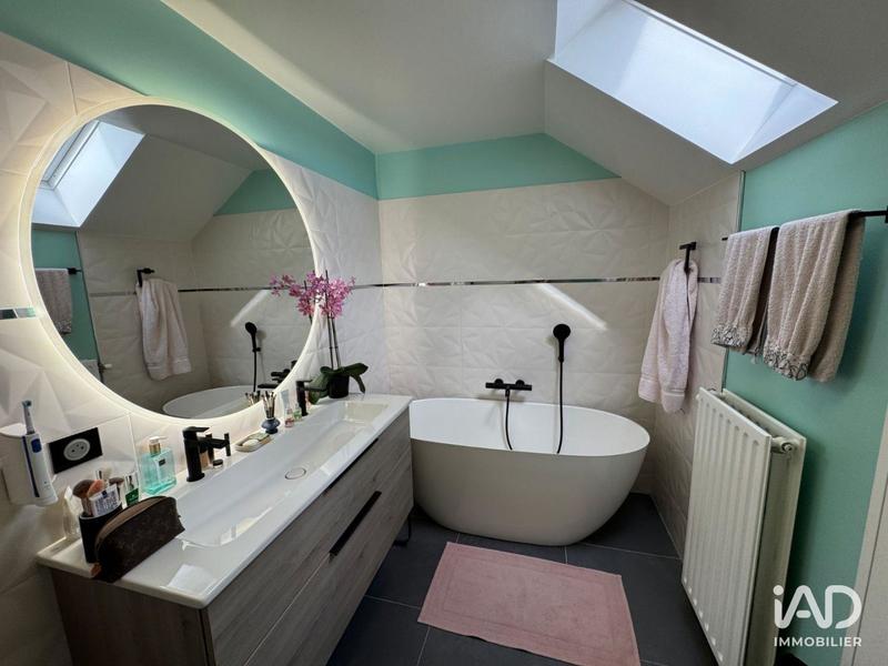 Maison - 138 m² - 6 pièces