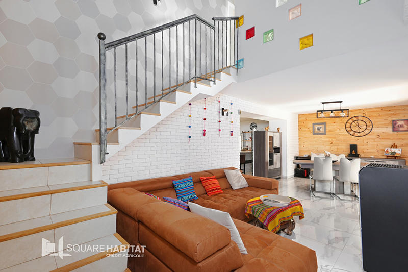 Maison - 140 m² - 6 pièces