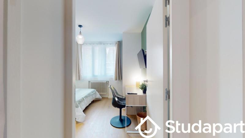 Chambre - 11 m² - 1 pièce