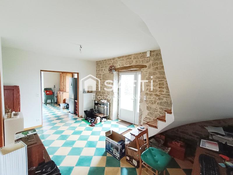Maison - 250 m² - 8 pièces