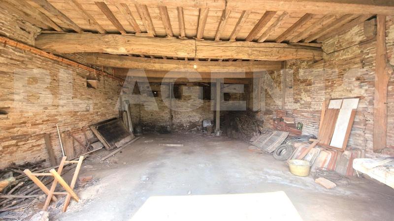 Maison - 228 m² - 6 pièces