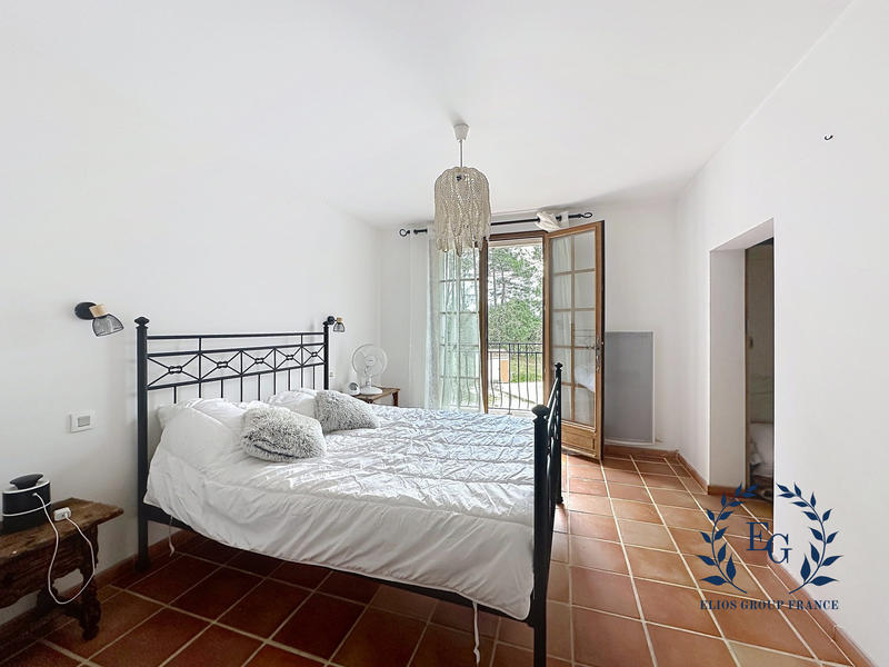 Bastide - 300 m² - 6 pièces