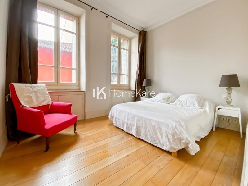 Appartement - 150 m² - 5 pièces