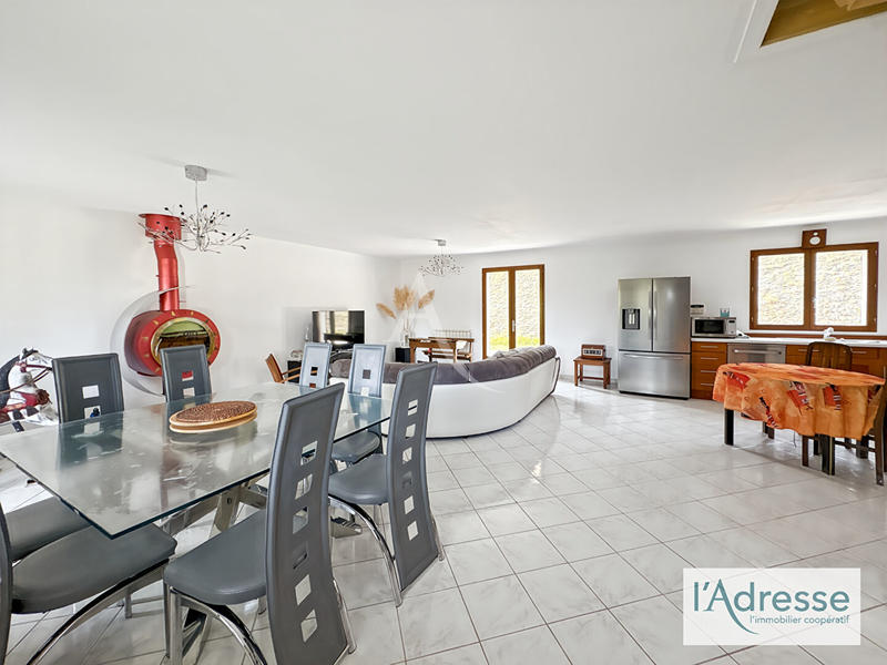 Maison - 140 m² - 7 pièces