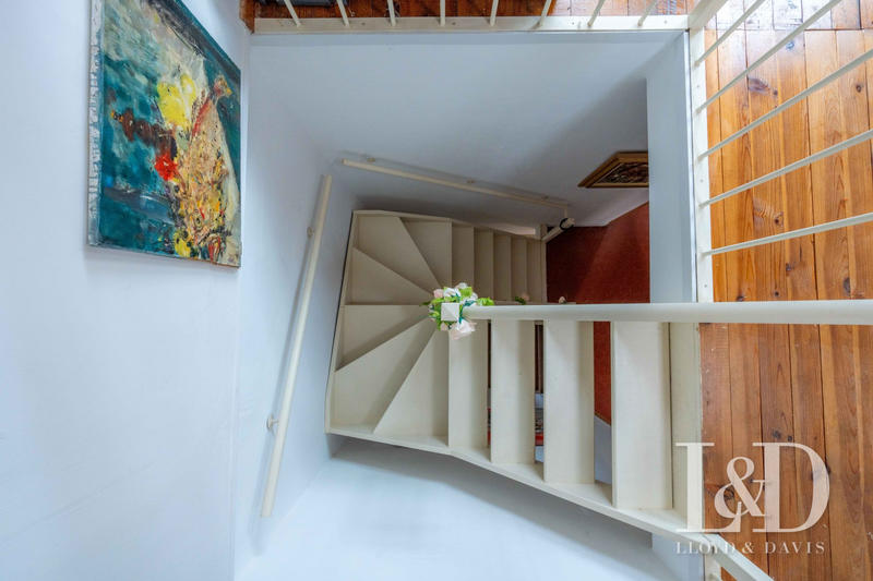 Maison - 170 m² - 5 pièces