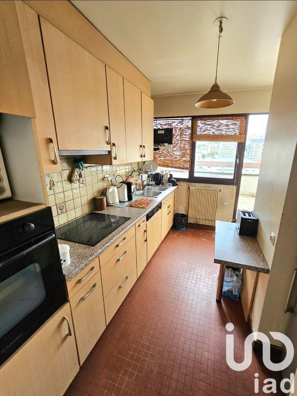 Appartement - 80 m² - 5 pièces