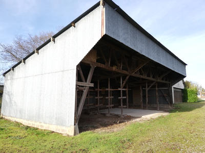 Local d'activité / Entrepôt - 150 m²