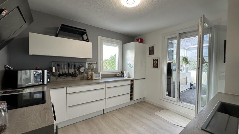 Appartement sur toit - 110 m² - 5 pièces