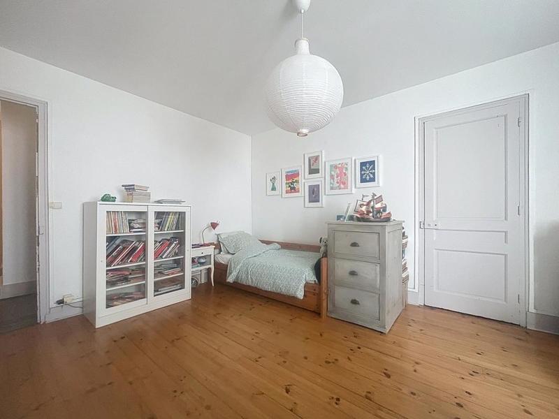 Appartement - 119 m² - 5 pièces