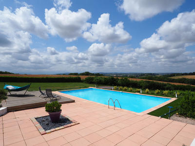 Maison - 400 m² - 14 pièces