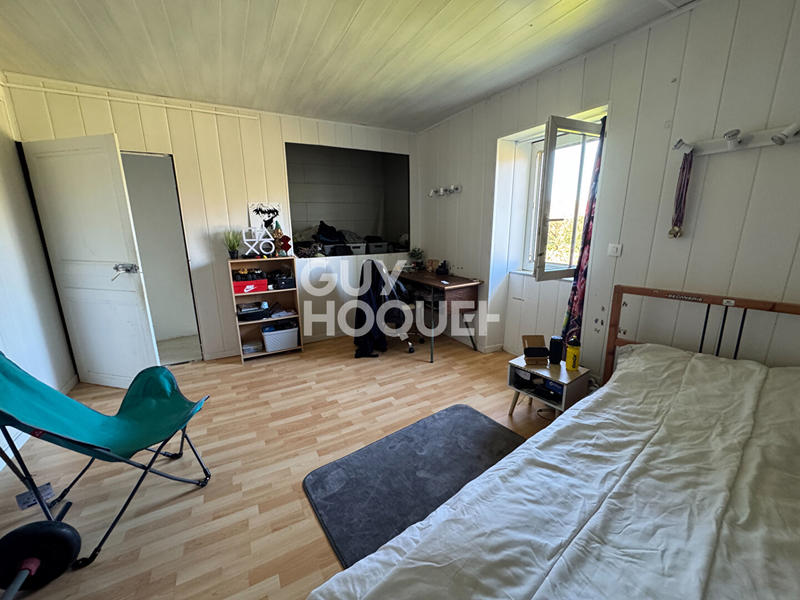 Maison - 220 m² - 5 pièces
