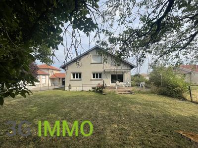 Pavillon - 112 m² - 7 pièces