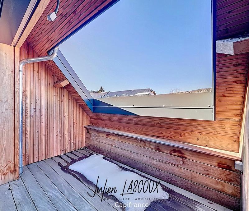 Appartement - 100 m² - 3 pièces