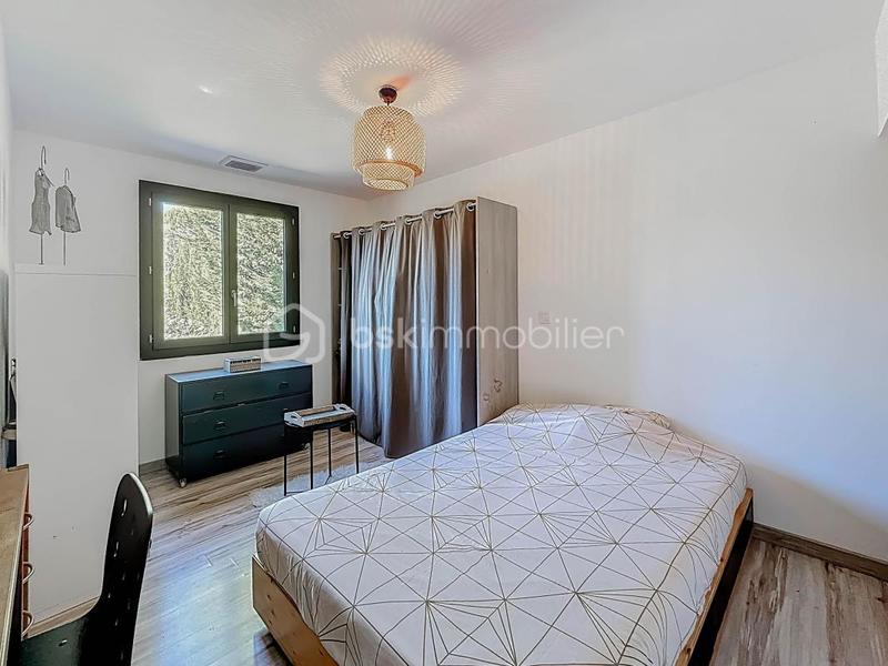 Villa - 136 m² - 6 pièces