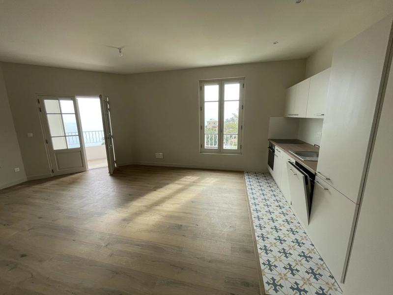 Appartement - 98 m² - 4 pièces