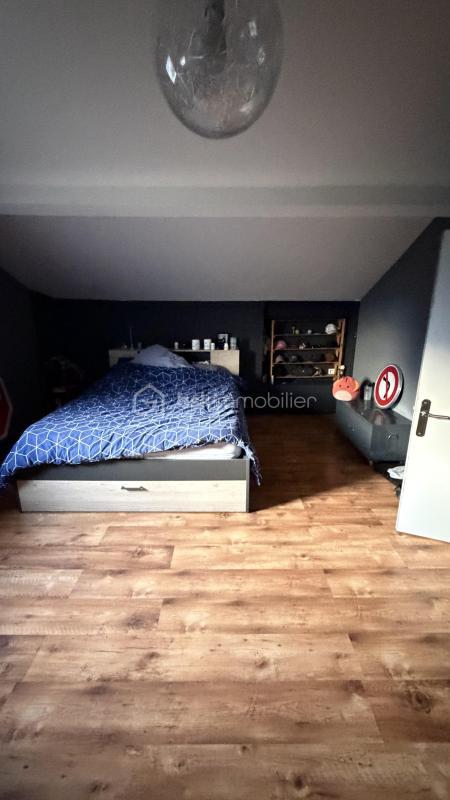 Maison traditionnelle - 303 m² - 8 pièces