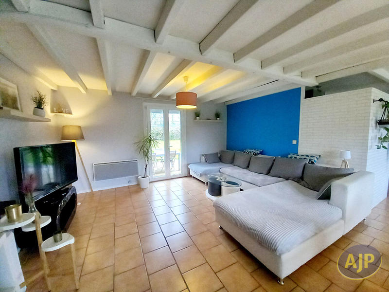 Maison - 175 m² - 8 pièces