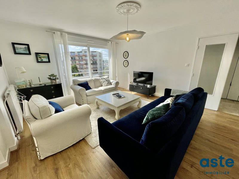 Appartement - 104 m² - 5 pièces