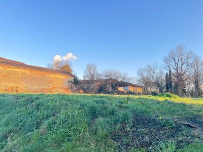 Terrain constructible - 871 m²