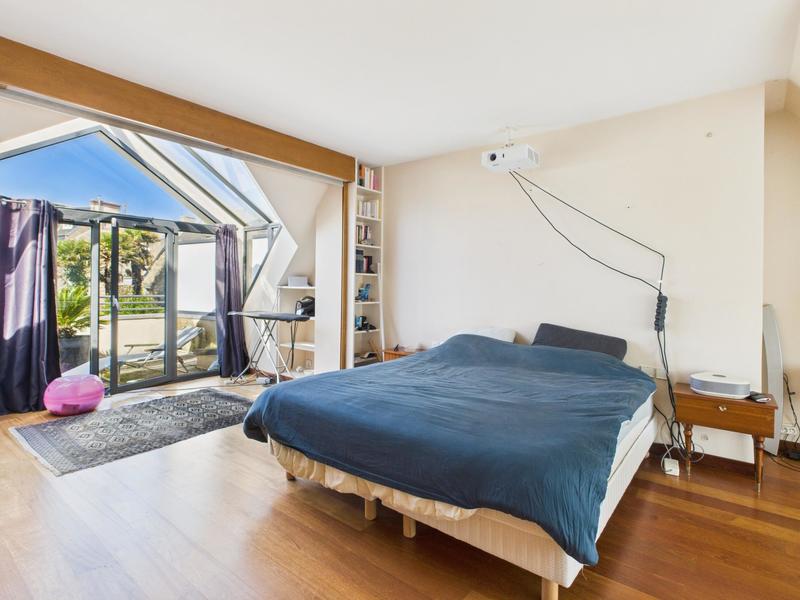 Villa - 203 m² - 6 pièces