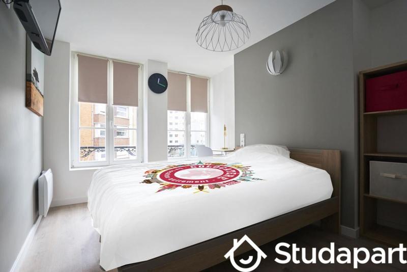 Chambre - 11 m² - 1 pièce