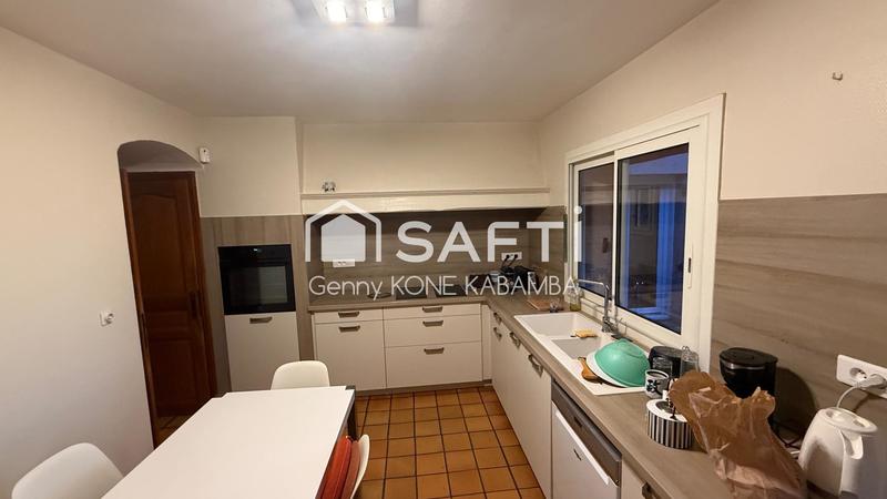 Maison - 170 m² - 6 pièces