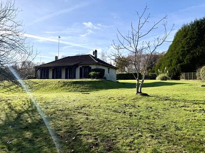 Maison - 107 m² - 4 pièces