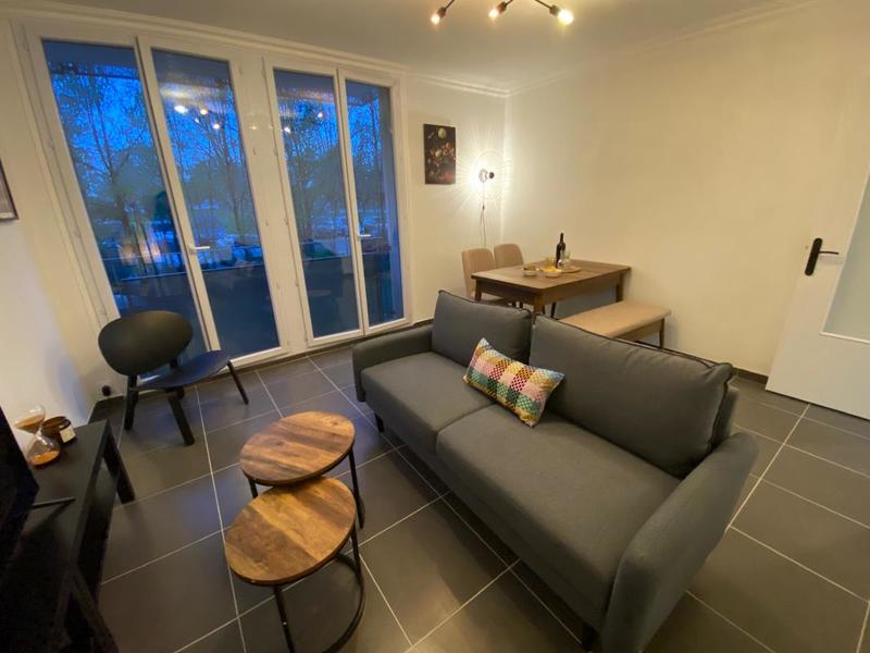 Appartement - 90 m² - 5 pièces