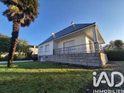 Maison - 104 m² - 5 pièces