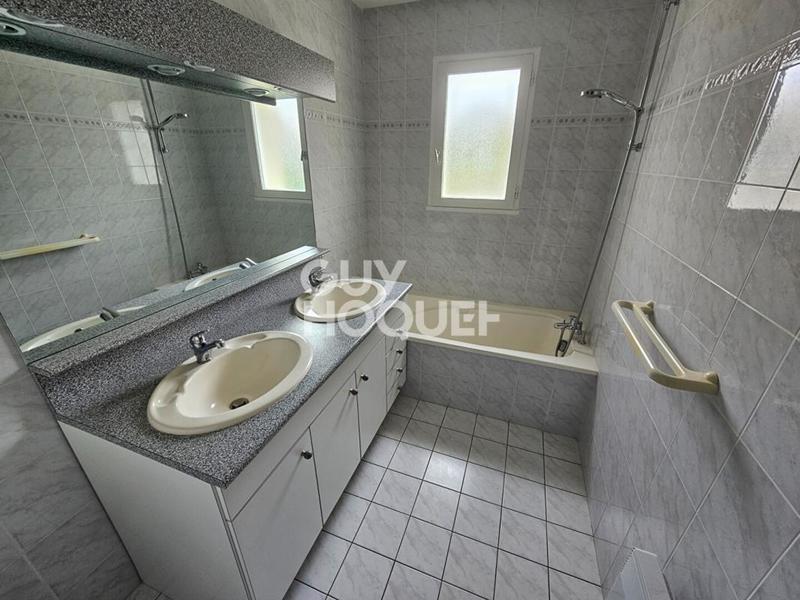 Maison - 108 m² - 4 pièces