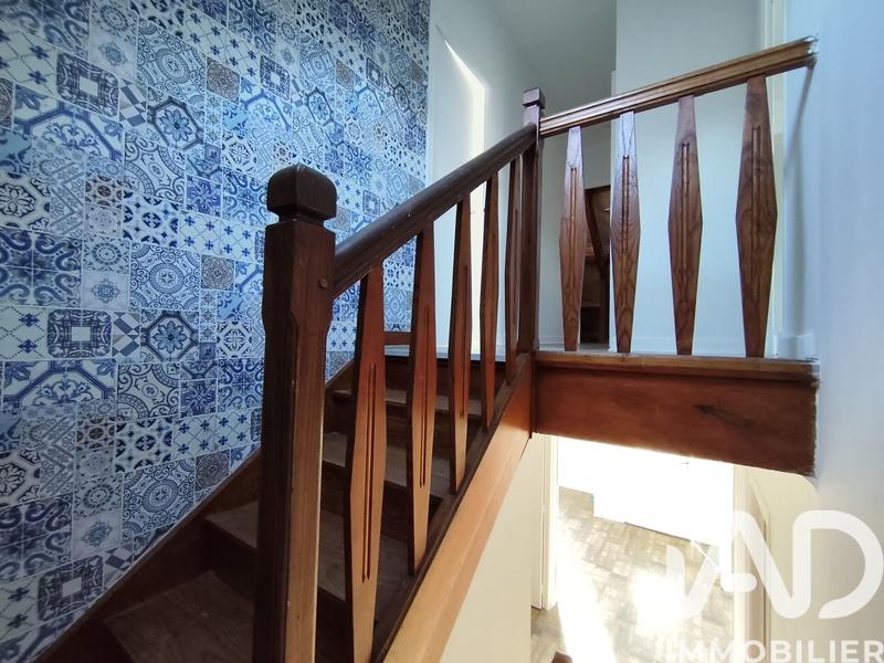 Maison - 99 m² - 5 pièces