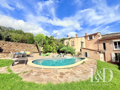 Maison - 175 m² - 4 pièces