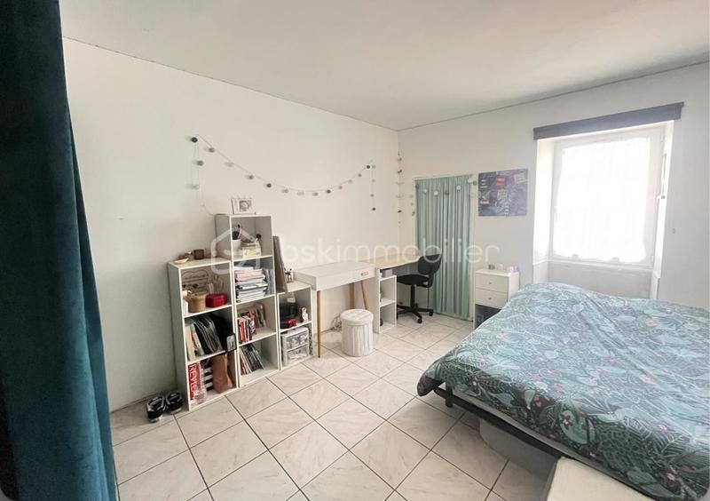 Maison en pierre - 117 m² - 6 pièces